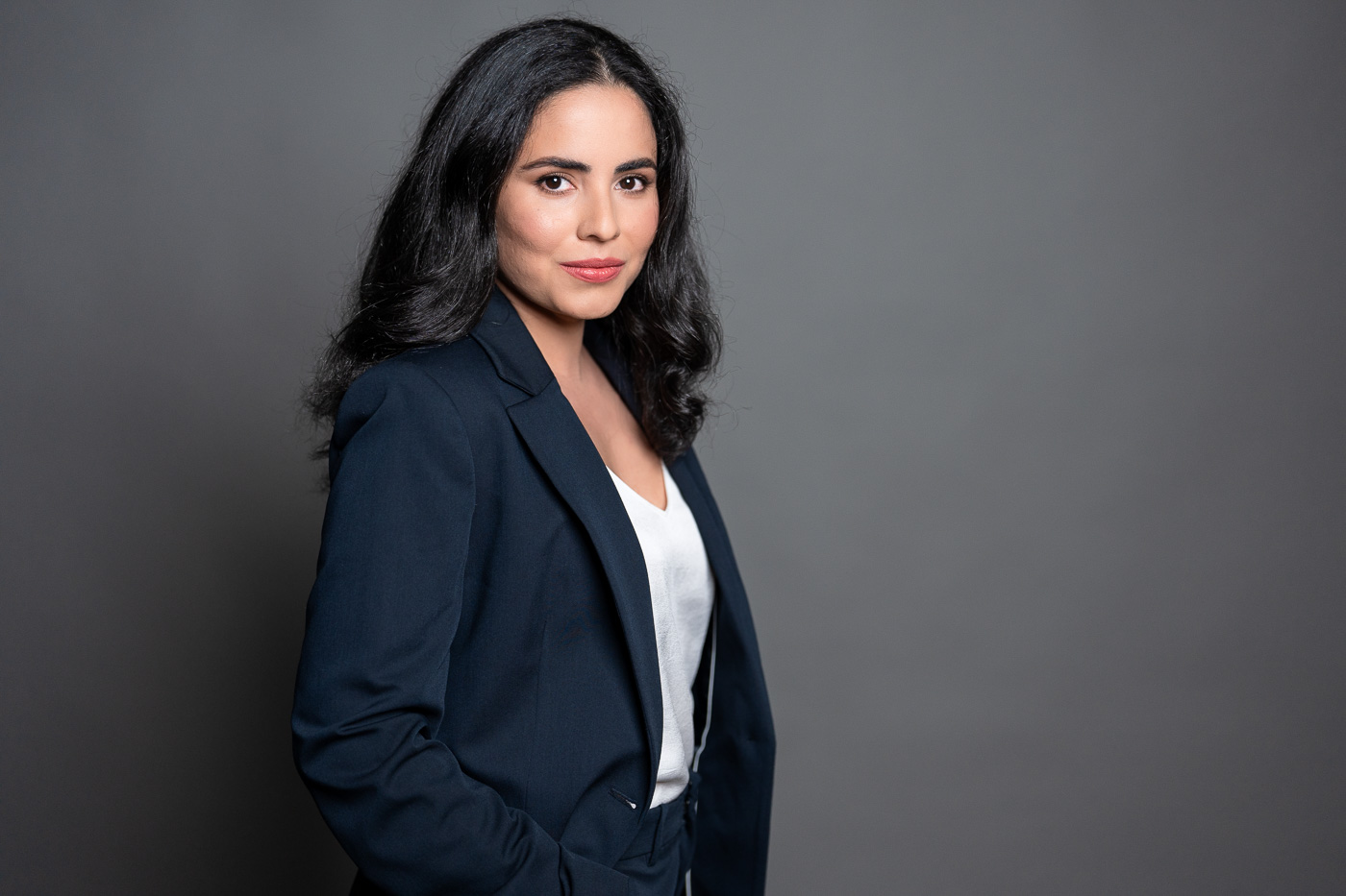 LinkedIn photographer Munich - professional headshots and CV photos