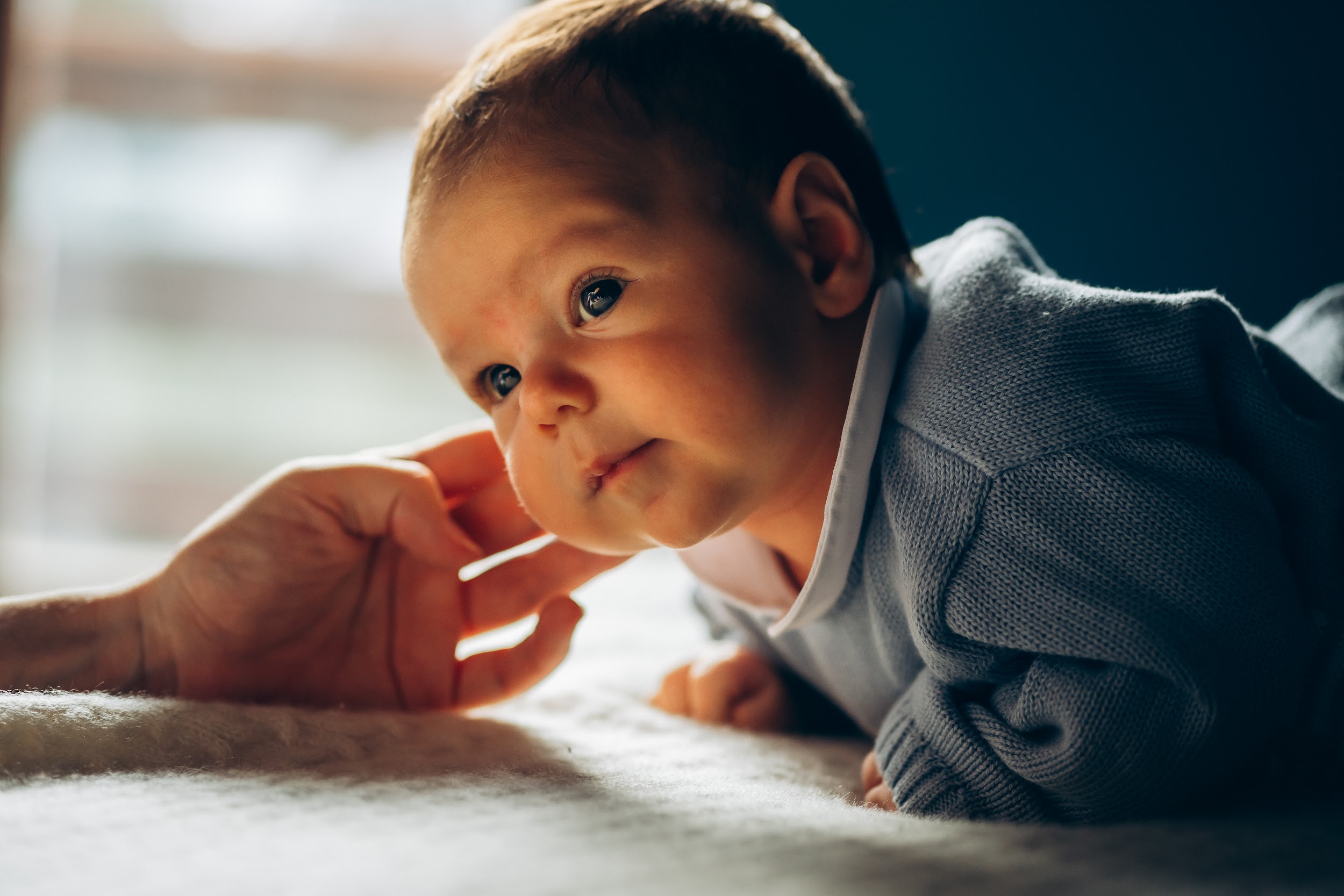 Natural newborn photography Munich - baby photoshoot at home